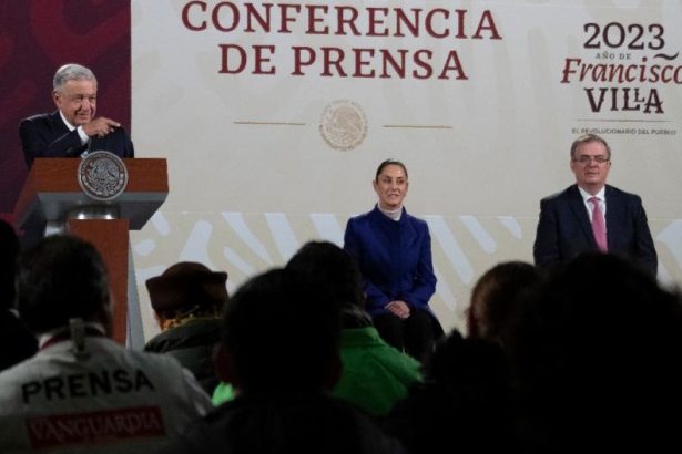 El hecho que salgan a defenderla el presidente López Obrador, 21 gobernadores, senadores, diputados federales, locales, alcaldes, presidentes municipales evidencia la flaqueza política de la jefa de gobierno. Ayer, oootra vez AMLO salvó a su corcholata favorita del precipicio.