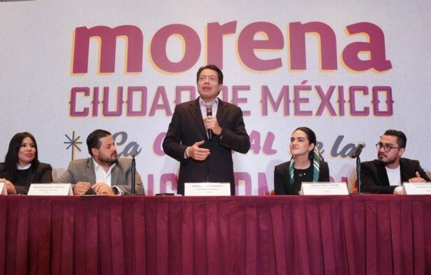 Ante el reflejo de las encuestas de intención de voto hacia el 2024 en la Ciudad de México, que indican la posibilidad de que Morena pierda, el líder nacional del partido, Mario Delgado, reconoció que la oposición trabaja con fuerza para esos comicios.