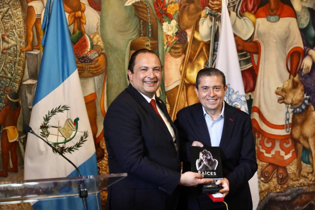 Esto consolida a nuestro histórico ayuntamiento como un referente político y un centro donde las naciones pueden fortalecer aún más sus relaciones: Giovani Gutiérrez Aguilar. 