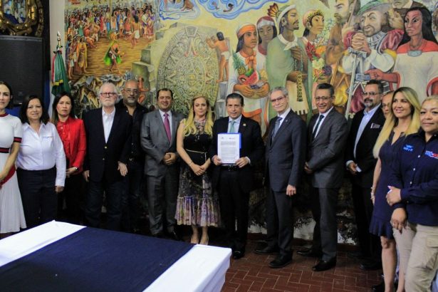 Con este convenio, y con los proyectos de investigación que juntos realizaremos y aplicaremos, los grandes beneficios serán para las y los coyoacanenses: Giovani Gutiérrez Aguilar, alcalde.