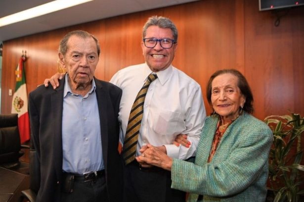 Ya en incluido en los cuestionarios de los encuestadores para la Jefatura de Gobierno en 2024, el senador Ricardo Monreal avanza en su reconciliación con el presidente Andrés Manuel López Obrador, con quien después de varios años estará en una concentración multitudinaria.