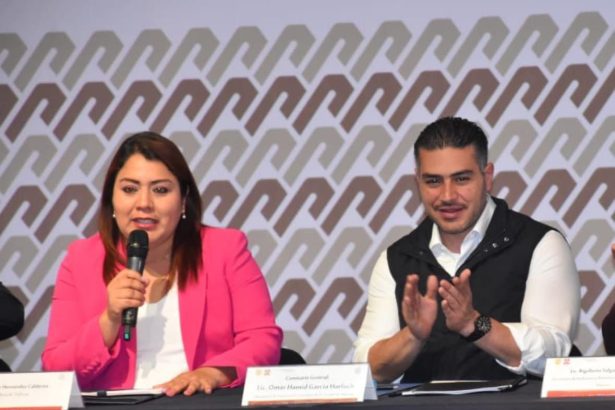 El Secretario de Seguridad Ciudadana de la Ciudad de México, Omar García Harfuch, estuvo presente en la presentación de la estrategia de seguridad con la alcaldesa de Tláhuac, Berenice Hernández Calderón.