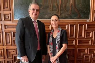 Dos horas antes de que se celebrara la reunión de Cabildo a la que convocó, la jefa de Gobierno no tuvo reparo en evitar un ataque inoportuno, en mal timming contra el alcalde panista de Benito Juárez, Santiago Taboada.