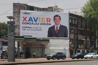 En la importante avenida Marina Nacional, el corazón de una de las zonas más populares de la Demarcación Territorial Miguel Hidalgo, puede verse un anuncio espectacular con los colores de la alianza PAN, PRI y PRD, con la leyenda: “Morena ya se va de la Ciudad”, con el nombre en grande de Xavier González Zirión, diputado federal priísta.