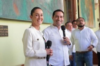 La jefa de Gobierno Claudia Sheinbaum anunció la Feria de Yucatán Expone, que se llevará a cabo del 12 al 21 de mayo en Zócalo de la Ciudad de México y tiene como objetivo impulsar la economía de productores y artesanos yucatecos.