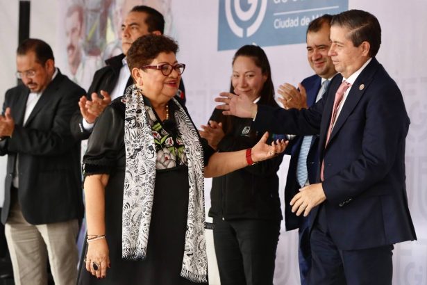 El alcalde de Coyoacán, Giovani Gutiérrez, destacó que el trabajo en conjunto, coordinado, pero especialmente el que se hace para brindar seguridad y justicia, siempre da resultados. Esto, al recibir en la demarcación a la titular de la Fiscalía General de la Ciudad de México, Ernestina Godoy, quien encabezó la audiencia pública “La Fiscal en tu Alcaldía”.