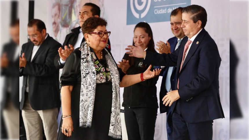 El alcalde de Coyoacán, Giovani Gutiérrez, destacó que el trabajo en conjunto, coordinado, pero especialmente el que se hace para brindar seguridad y justicia, siempre da resultados. Esto, al recibir en la demarcación a la titular de la Fiscalía General de la Ciudad de México, Ernestina Godoy, quien encabezó la audiencia pública “La Fiscal en tu Alcaldía”.