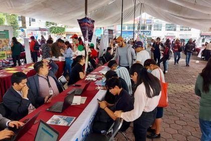 La Secretaría del Trabajo y Fomento al Empleo de la Ciudad de México en trabajo coordinado con la Secretaría del Trabajo y Previsión Social, instalaron la “Feria del Empleo 2023 en Tláhuac”.