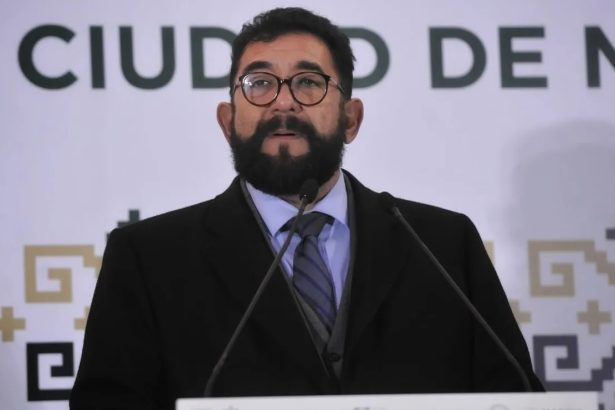 En este caso, la acusada en realidad es la víctima, probablemente hasta por su condición de mujer, por lo que deberían tomar conocimiento del asunto la Coordinación General de Investigación de Delitos de Género y Atención a Víctimas, que encabeza Sayuri Herrera Román. FOTO: FGJCDMX