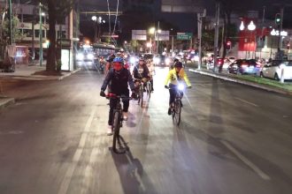 Este domingo Coyoacán se sumará al paseo dominical “Muévete en Bici” que se realiza en la ciudad de México y abrirá sus calles y avenidas a todas y todos para que puedan recorrer, en poco más de 5 kilómetros, parte de esta histórica demarcación, dio a conocer el alcalde Giovani Gutiérrez Aguilar.