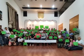 Además de la despedida que se organizó ella misma en el Zócalo de la Ciudad de México, con miles de personas a las que “apoyaron con la transportación” (eufemismo de acarrear), la ex jefa de Gobierno, Claudia Sheinbaum, tuvo otra despedida, ésta no oficial