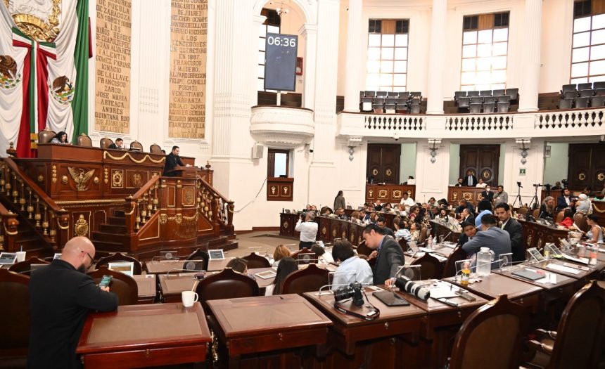 Con la finalidad de mitigar el impacto económico derivado de fenómenos perturbadores o emergencias sanitarias, el Congreso capitalino aprobó reformas para impulsar la simplificación administrativa para la apertura o reapertura de los establecimientos mercantiles ante diversas contingencias.