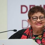 Entre fuertes críticas y un encontronazo con legisladores del PAN, la titular de la Fiscalía General de Justicia de la Ciudad de México (FGJCDMX), Ernestina Godoy anticipó que en los próximos días informará al Consejo Judicial Ciudadano que se someterá al proceso de ratificación de su cargo por cuatro años más, a partir del 12 de enero próximo. FOTO: FGJCDMX