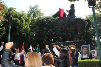 En la Ciudad de México no podían quedarse atrás en la conmemoración del centenario luctuoso del prócer de la Revolución Mexicana, El Centauro del Norte, cuya memoria honran desde el Gobierno Federal, pues designaron a 2023 como “El año de Francisco Villa”.