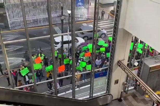 Nada que celebrar. Muy a su pesar, el jefe de Gobierno, Martí Batres tuvo que encabezar la reapertura de 5 estaciones de la Línea 12 del Metro, porque la principal autoridad de esta ciudad tenía que tomar la responsabilidad de la “operatividad segura”, algo que nunca quiso asumir su antecesora, Claudia Sheinbaum, porque ponía en riesgo su carrera presidencial.
