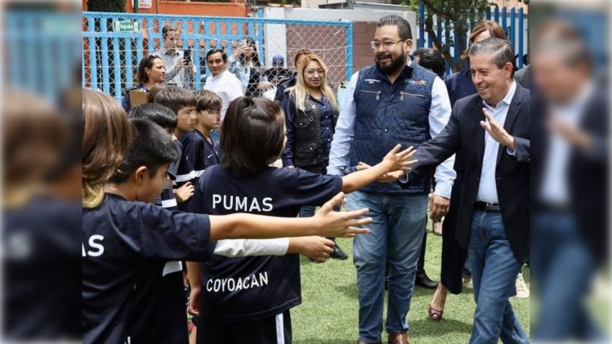 A casi dos años de gobierno, Coyoacán ha impulsado la igualación de oportunidades en la alcaldía, pues se han promovido acciones a sectores prioritarios o vulnerables como es la población LGBT+, los adultos mayores, personas con discapacidad, mujeres y la infancia en general