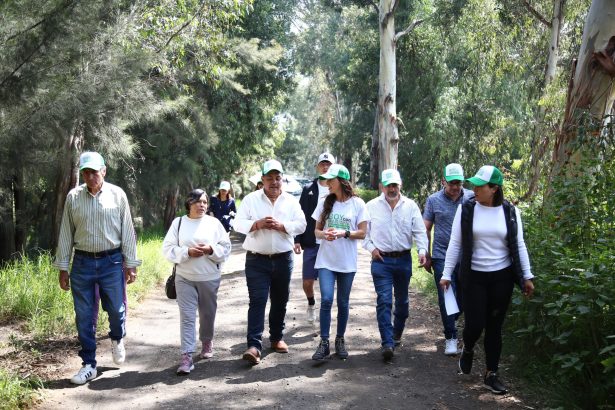 En una postura que pareció dual, entre aspirante a la Jefatura de Gobierno y titular de la PAOT, Mariana Boy se reunió con integrantes de los pueblos originarios de San Juan Ixtayopan, en Tláhuac, a quienes les ofreció: “Cuenten conmigo para tener un ejido más sustentable y productivo”. FOTO: PAOT