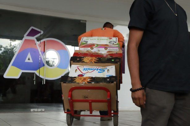 Lía Limón, aspirante a la candidatura de oposición para la Ciudad de México y alcaldesa de Álvaro Obregón, anunció la creación de un punto de recolección de donaciones que fue habilitado con el propósito de respaldar a las víctimas de los estragos causados por el huracán Otis en el Estado de Guerrero, la alcaldesa de la Alcaldía Álvaro Obregón Lía Limón. FOTO: Alcaldía ÁO