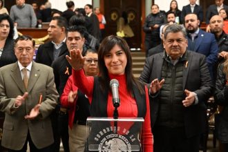 De manera paralela, en el Congreso de la Ciudad de México se le complicaron más las cosas a Godoy, porque rindió protesta la diputada Wesley Chantal Jiménez, suplente de Silvia Sánchez Barrios, del PRI, FOTO: Congreso CDMX