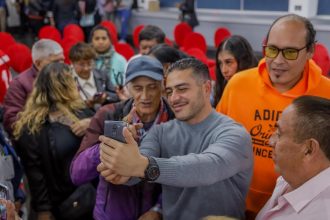 “Es necesario robustecer el marco jurídico para dar certidumbre y garantías para la seguridad de comerciantes y compradores, y dotar de protección a las madres de familia que desarrollan su actividad en el espacio público”, expresó García Harfuch, ex jefe de la policía capitalina. FOTO: Campaña Harfuch