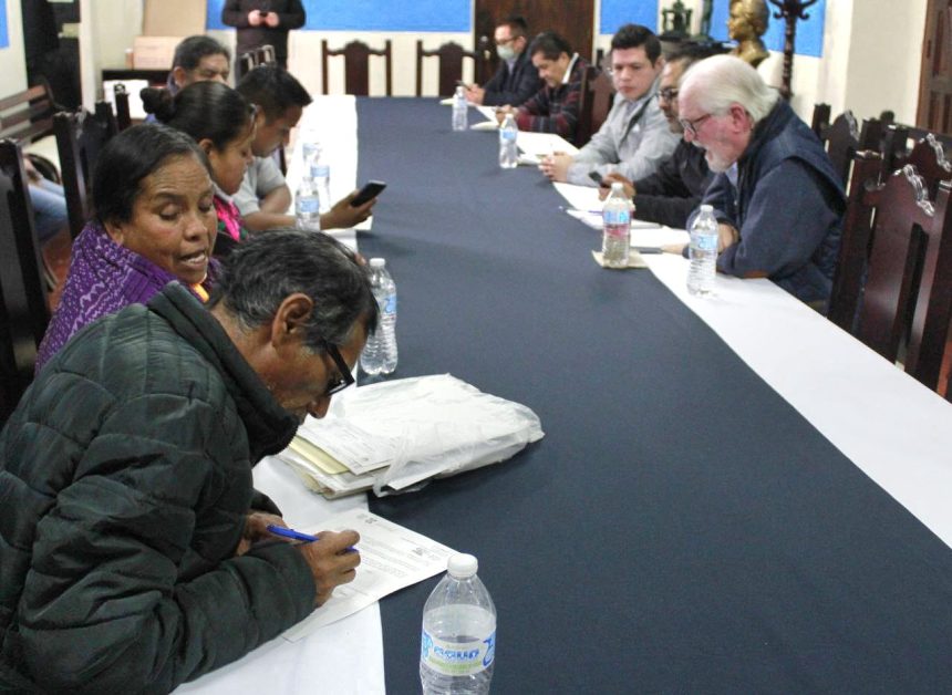 Avanza el diálogo con comerciantes otomíes en Coyoacán.