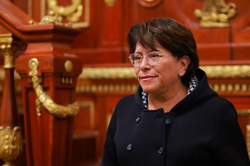 En medio del debate para la ratificación o no de Ernestina Godoy, titular de la Fiscalía General de Justicia de la Ciudad de México (FGJCDMX), la bancada de Morena en el Congreso de la Ciudad de México reconoció la labor de esa dependencia para la “recuperación” de cinco departamentos “en favor de la ciudadanía”. FOTO: Congreso CDMX