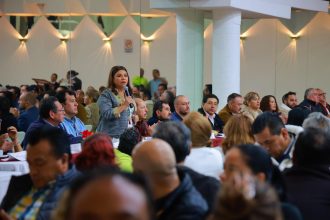 La candidata única de Morena para la Jefatura de Gobierno, Clara Brugada dijo que frente “a la derecha antidrechos”, la denominada “cuarta transformación” opta por la educación y salud al alcance de todos. FOTO: X / Brugada