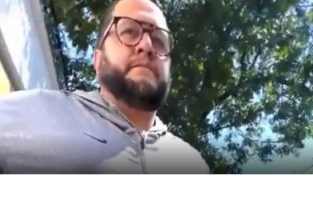 José Ramón López Beltrán, hijo del presidente Andrés Manuel López Obrador, denunció estar siendo acosado tras la filtración de su número telefónico, lo que calificó como una venganza por la exhibición del teléfono de la jefa de corresponsalías de The New York Times, Natalie Kitroeff, en la conferencia matutina del pasado jueves.