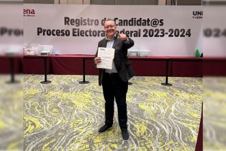 Este viernes 16 de febrero, el Iztapalapense Gabriel García Hernández se registró como candidato por MORENA para disputar el Distrito XVIII Federal de la Cámara de Diputados, localizado en la alcaldía Iztapalapa. FOTOS: Especial