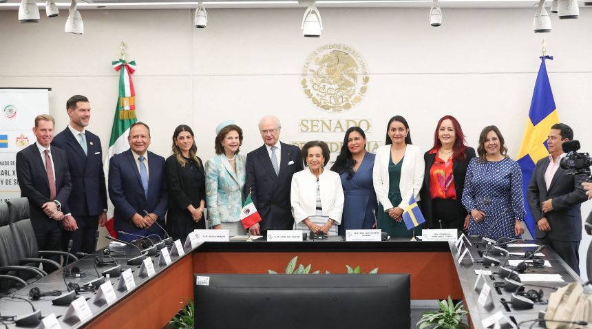 Con el objetivo de celebrar las excelentes relaciones entre México y Suecia, así como fortalecer los lazos bilaterales de amistad, el Senado de la República recibió la visita de los Reyes de Suecia, Carl XVI Gustaf y Silvia Renate. FOTO: Senado