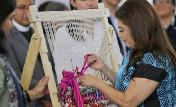 Al parecer, en el cuarto de guerra de Clara Brugada ya se les acabó la creatividad, pues no salen de la misma estrategia que no les está dando resultados, sino al contrario, que la esta llevando a perder simpatías entre los electores, que la encamina a la derrota el 2 de junio. FOTO: Especial