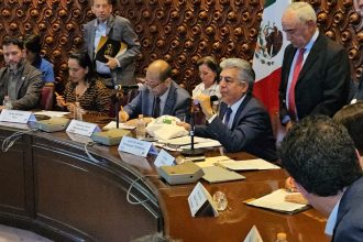 El Consejero Mauricio Huesca Rodríguez y la Consejera Erika Estrada Ruiz coincidieron en que el IECM ya está listo para recibir los votos de los 8 millones de personas inscritas de la Lista Nominal en la capital, del país. FOTO: Especial