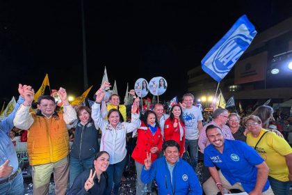 Si queremos seguir conservando nuestra alcaldía, que no siga siendo privatizada en sus espacios públicos y abandonada como lo hizo por tres años Morena, debemos acudir el próximo 2 de junio a las urnas y expresar nuestra voluntad, señaló la candidata a la reelección por Azcapotzalco, Margarita Saldaña Hernández. FOTO: Especial