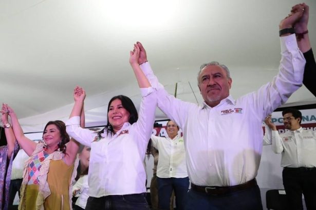 El candidato de Morena a diputado local por el Distrito 5 con cabecera en Iztacalco, Pablo Trejo se comprometió a devolverle la identidad a los pueblos y barrios originarios de la demarcación. FOTO: Especial