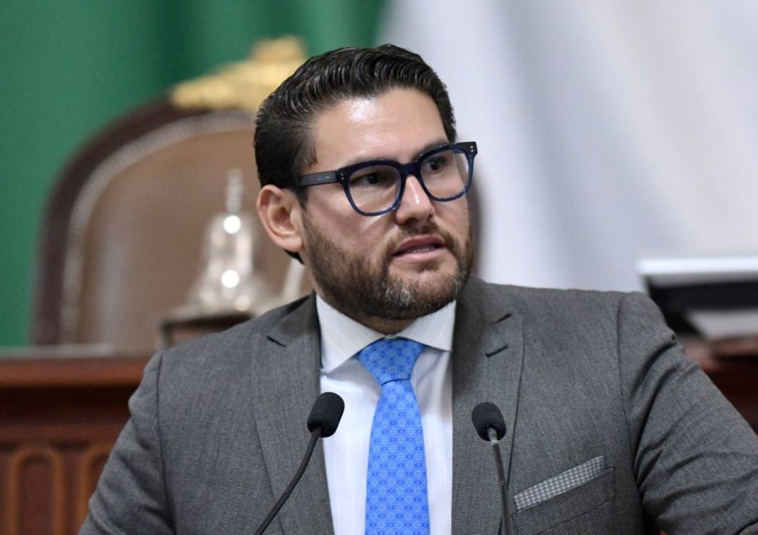 El diputado local del PAN, Aníbal Cañez Morales, lamentó que el Tribunal Electoral CDMX vuelva a hacer el “ridículo” postrándose frente al poder y haciendo caso omiso de su responsabilidad constitucional de hacer valer los principios que rigen el proceso democrático en Cuauhtémoc.