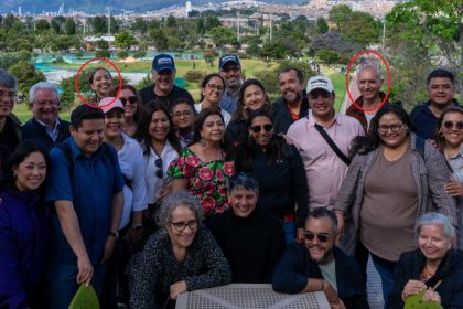 El presidente del Consejo Ciudadano (Morenista) para la Seguridad y la Justicia, Salvador Guerrero Chiprés anda de ‘colado’ en Santa Fe de Bogotá, Colombia, con su jefa de Gobierno electa, Clara Brugada, y los alcaldes de ese partido también. FOTO: X / Clara Brugada