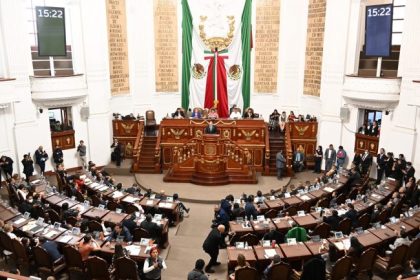 A efecto de dotar de certeza jurídica a la firma electrónica, el Congreso capitalino aprobó el dictamen a la iniciativa para adicionar una fracción XVII Ter al artículo 4 de su Ley Orgánica y una fracción XVII Ter al artículo 2 de su Reglamento.