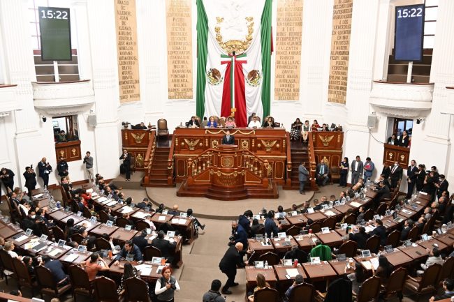 A efecto de dotar de certeza jurídica a la firma electrónica, el Congreso capitalino aprobó el dictamen a la iniciativa para adicionar una fracción XVII Ter al artículo 4 de su Ley Orgánica y una fracción XVII Ter al artículo 2 de su Reglamento.