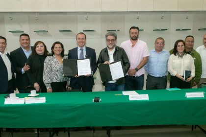 Preocupado en asegurar el acceso a una educación de alta calidad para la comunidad estudiantil de Cuajimalpa, el alcalde Carlos Orvañanos suscribió un acuerdo de colaboración con la Secretaría de Educación Pública federal, para impulsar proyectos a corto plazo.