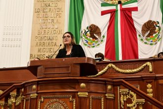 La Comisión Permanente del Congreso local propuso a la Secretaría de las Mujeres de la Ciudad de México ayudar a fortalecer los procesos de capacitación del personal adscrito a los 66 Módulos Legislativos de Atención, Orientación, Quejas Ciudadanas y Apoyo de Acceso de las Mujeres a una Vida Libre de Violencia,