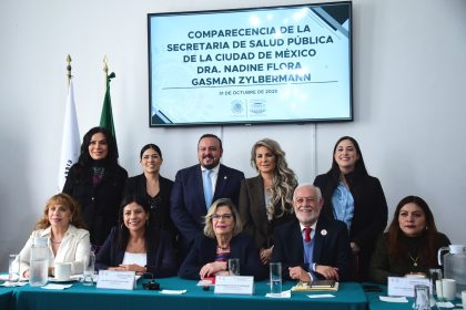 La diputada Nora Arias Contreras preguntó sobre la periodicidad en la aplicación de la vacuna del papiloma humano a menores de edad; las cifras de reconstrucciones mamarias y en qué hospitales se realizan, las acciones de detección de cáncer de ovario y dónde se aplican; y ampliar la información de la voluntad anticipada.